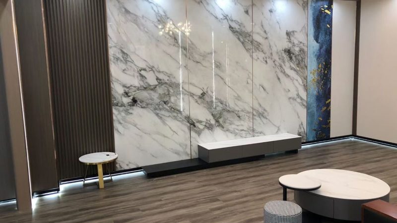 目前市场上常见的露台防水涂料主要有以下几种类型：